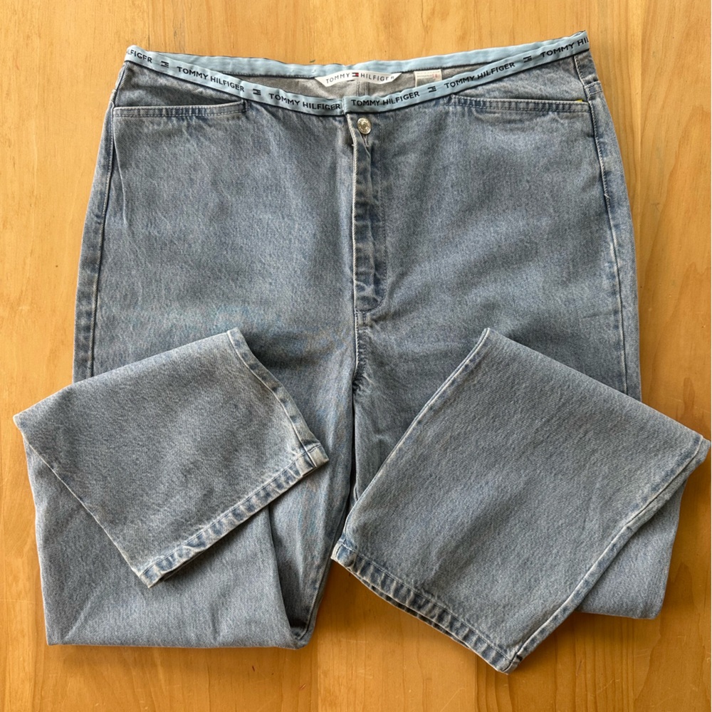 Vintage 90’s Tommy Hilfiger Light Blue Denim Shorts